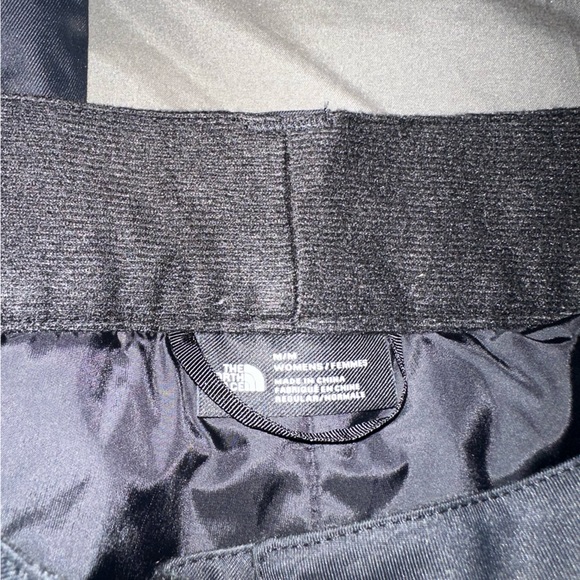 (SOLD) North face snow pants - Picture 4 of 9
